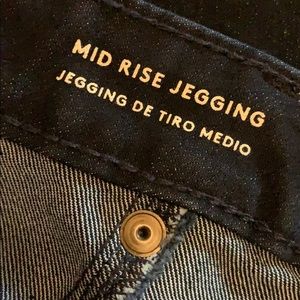 Universal Thread Jeans - Universal Threads mid rise jeggings 14R like new Universal Thread Jeans - Universal Threads mid rise jeggings 14R like new